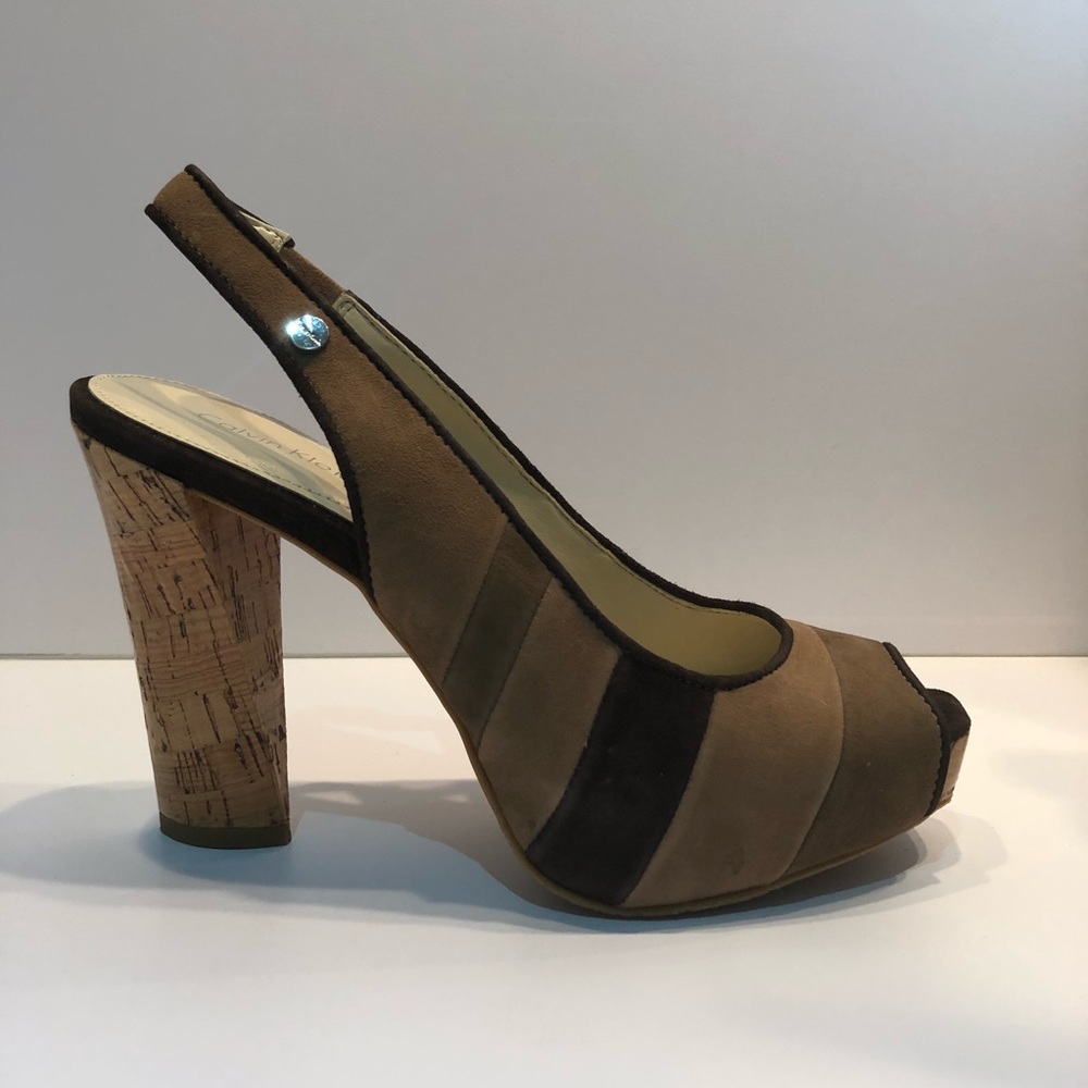 Calvin Klein Gracie Kid Suede Shoes Size 7